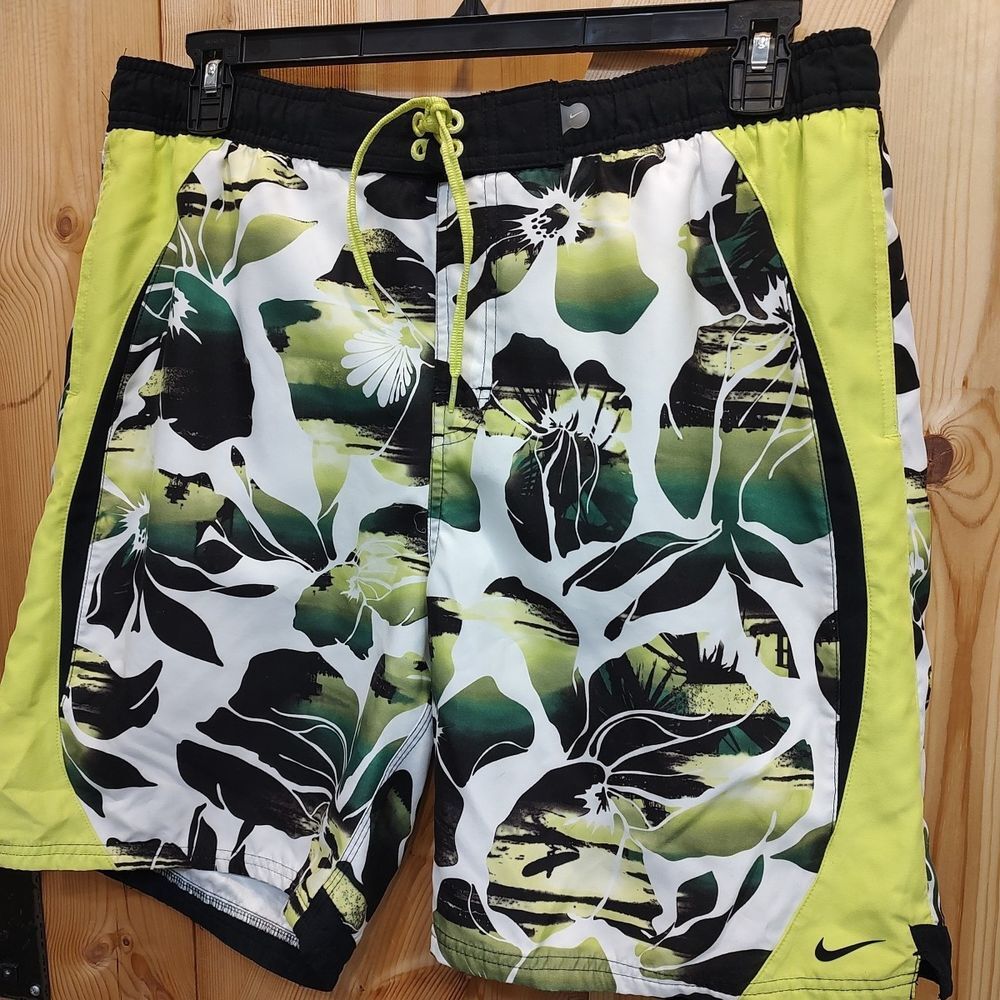 Nike Board Shorts Black Green Tropical Men's Sz Large Pockets Mesh Surf Beach